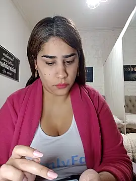 nahiarabiel33 online show from May 17, 5:56 pm