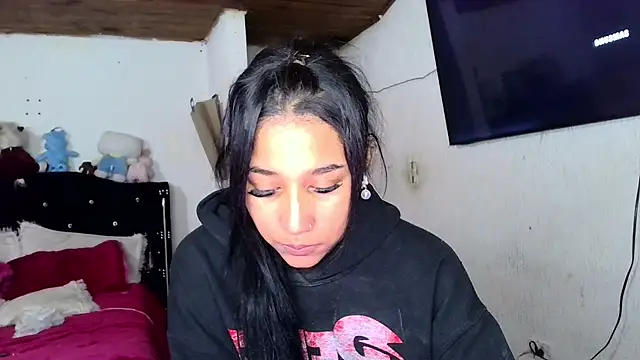 lyam ebony  online show from April 8, 4:14 am