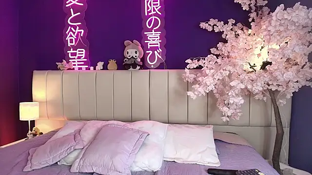  sarahRose online show from March 21, 8:41 am