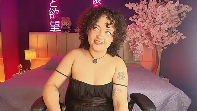  sarahRose online show from March 5, 4:52 am