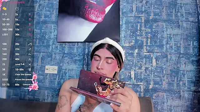 camii raux online show from February 12, 9:05 pm