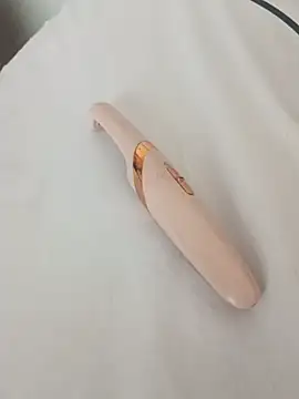 laysnvl online show from November 5, 4:23 pm