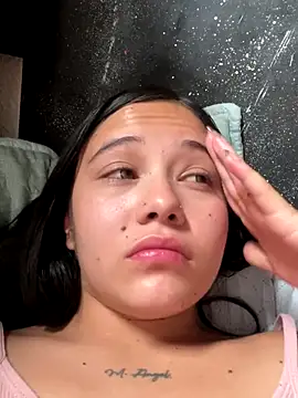 teencutee online show from November 12, 6:17 pm