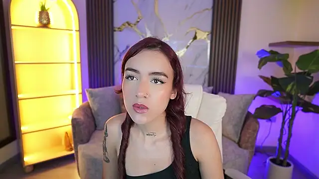 TessaaFox online show from March 18, 12:21 pm