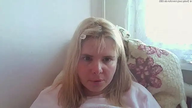 HornyElena online show from May 11, 4:04 pm