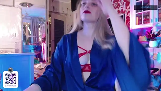 dominyantrix online show from April 25, 9:23 pm