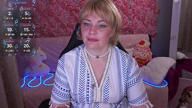 AmaraNights online show from May 13, 6:57 pm