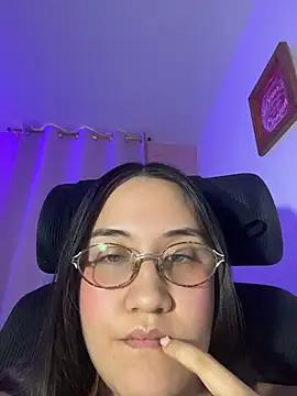Melody Spencer26 online show from May 9, 8:33 pm