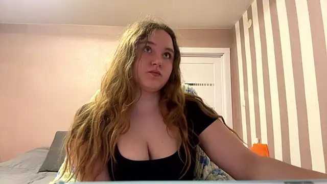BabyBlissxx online show from May 17, 10:20 pm
