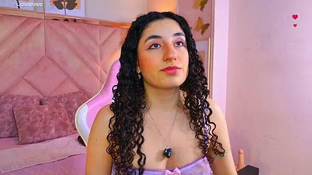 DemiJones  online show from May 26, 4:34 am