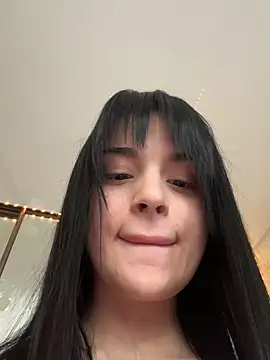 porrno79 online show from November 6, 7:47 am