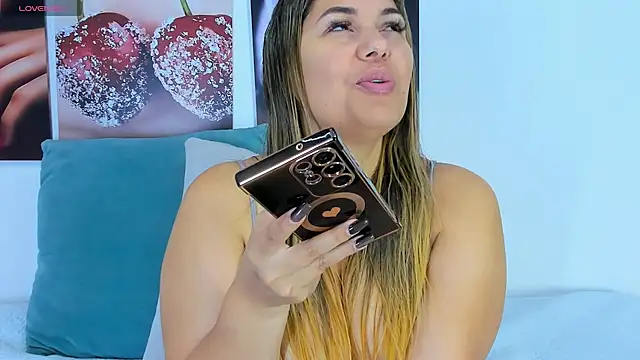 Andhrea Vale online show from January 15, 12:11 pm