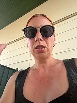 pervimilf online show from May 26, 9:19 am