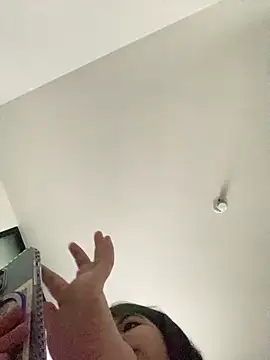 VIOLET EF online show from December 15, 2:44 pm