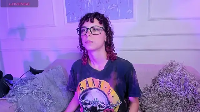 AliceMadnes online show from February 11, 1:12 pm