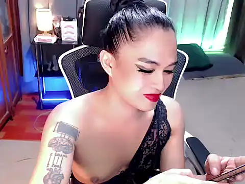 AvianaGoddess online show from May 23, 11:30 am