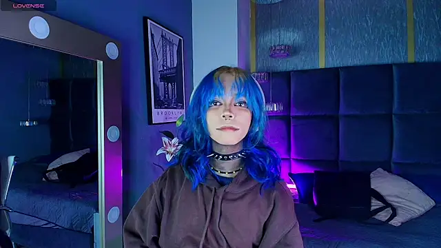 luxiel  online show from July 13, 1:01 pm