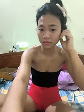Lynly k2 online show from May 13, 11:21 pm