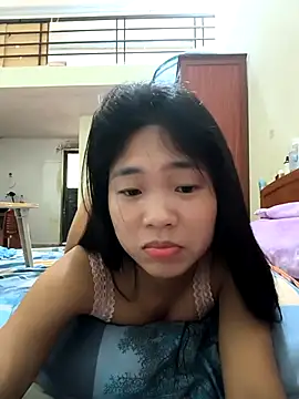 Lynly k2 online show from May 15, 11:40 pm