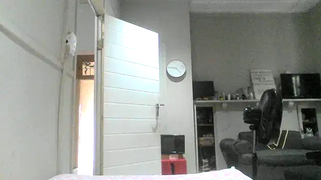 DustyLucy02 online show from May 13, 8:09 am