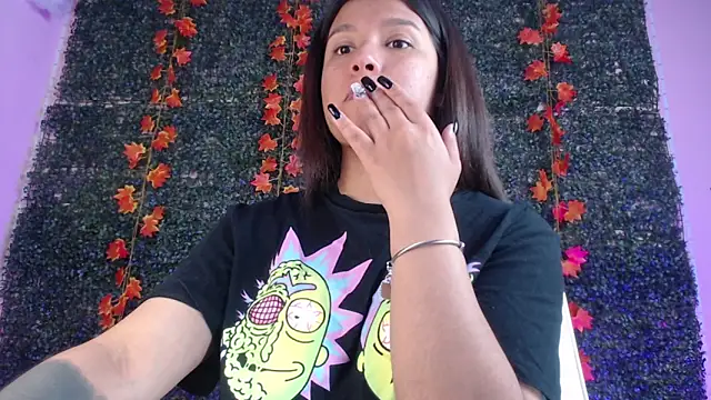 evybubbles online show from April 7, 5:26 pm