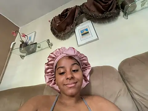 Nicolitalalinda online show from March 20, 8:25 pm