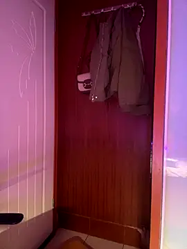 xoxo7799 online show from December 16, 4:13 pm