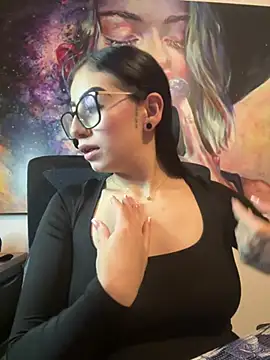 SCARLETT INK  online show from May 8, 5:54 am