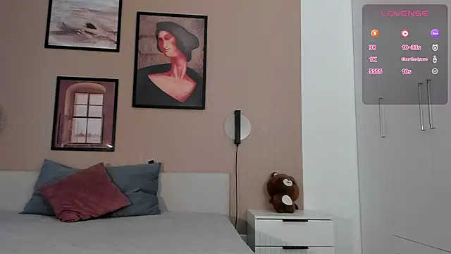 AyaLune online show from November 20, 8:26 am