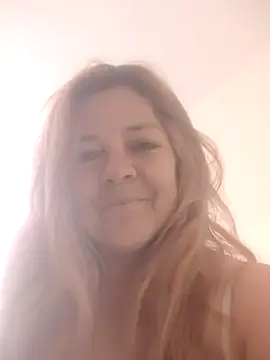 karlaanqui1 online show from May 26, 3:11 pm