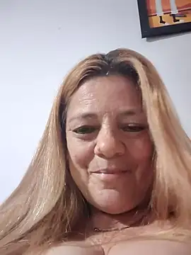 karlaanqui1 online show from May 17, 11:53 am