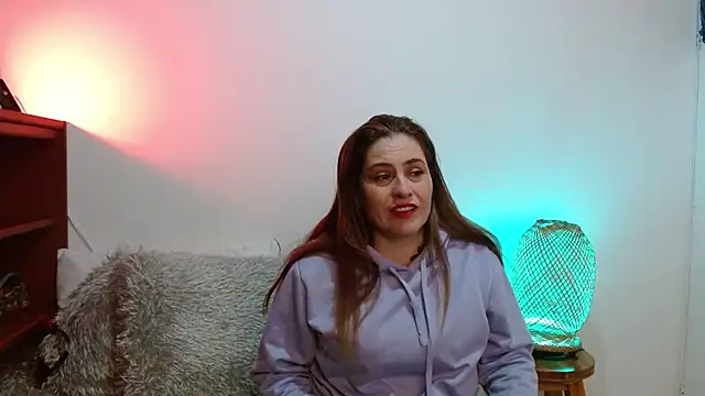 dayan hanks online show from February 5, 3:42 am