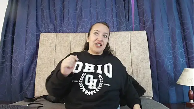 Sofi-Brown online show from January 8, 2:43 pm