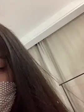 hoho-is online show from May 12, 4:13 pm
