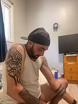 juicythickclit69 online show from May 31, 6:42 pm