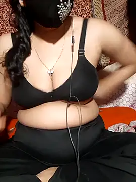 HotGirl23231 online show from April 19, 7:27 pm