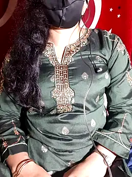 HotGirl23231 online show from July 29, 6:30 pm