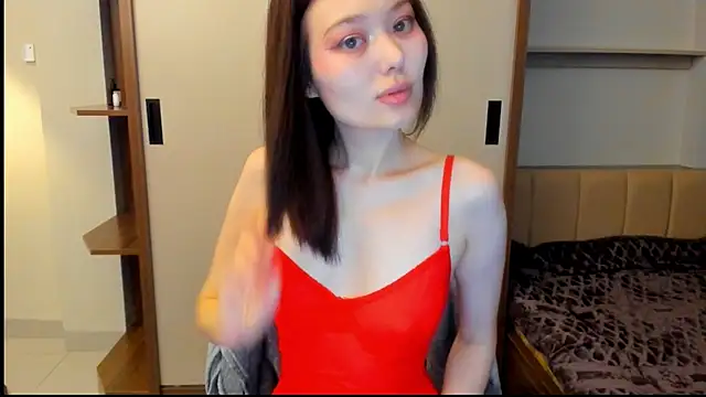 HopeLovely online show from April 6, 4:19 pm