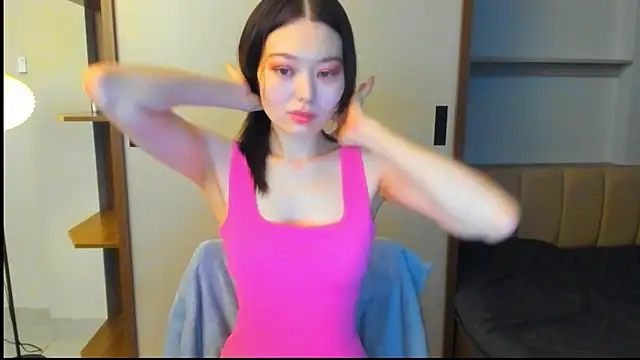 HopeLovely online show from April 3, 11:19 am