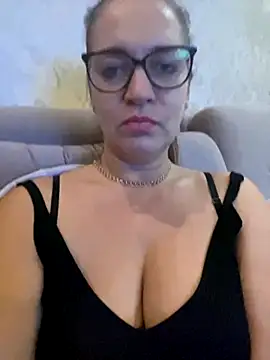 Milana8263 online show from December 1, 4:31 pm