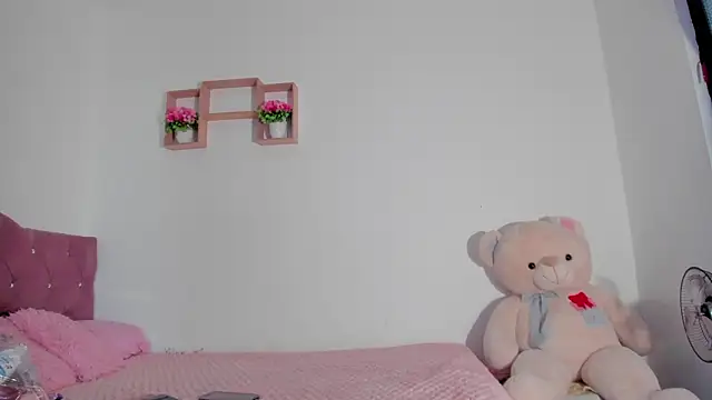 vanessa sexyhot  online show from February 21, 1:45 pm