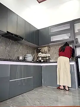   Anna    online show from January 10, 5:45 am