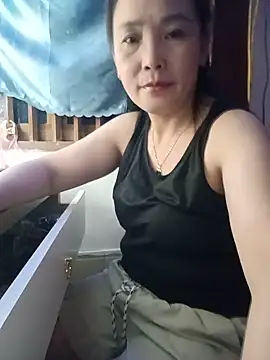 Feeling-hot online show from May 24, 2:49 pm