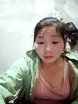 vangkt-cute online show from November 23, 8:21 pm