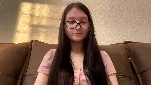 AurorAurora online show from April 6, 9:10 am