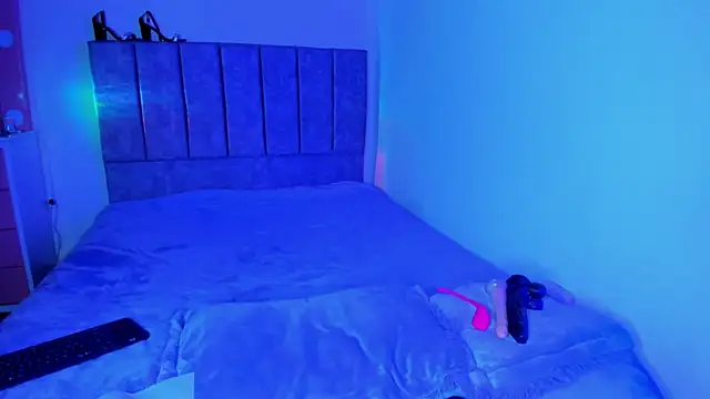 kiity hot 6 online show from April 8, 10:45 pm