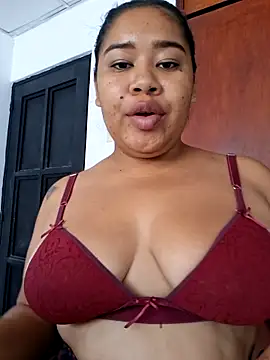 Sarahy- online show from May 18, 1:28 pm