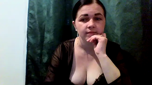Vitalina282128 online show from May 25, 4:17 pm
