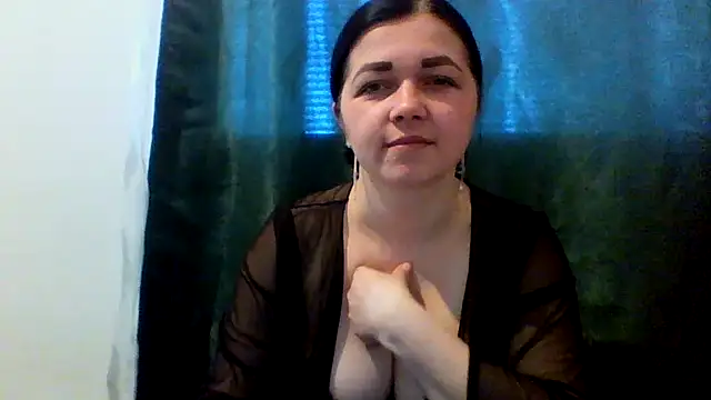 Vitalina282128 online show from May 11, 10:06 am