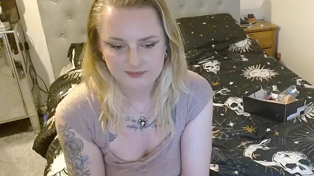 Tatted emi online show from March 6, 10:27 pm